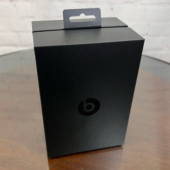 BEATS SOLO 3 box (box only) - Picture 4 of 5